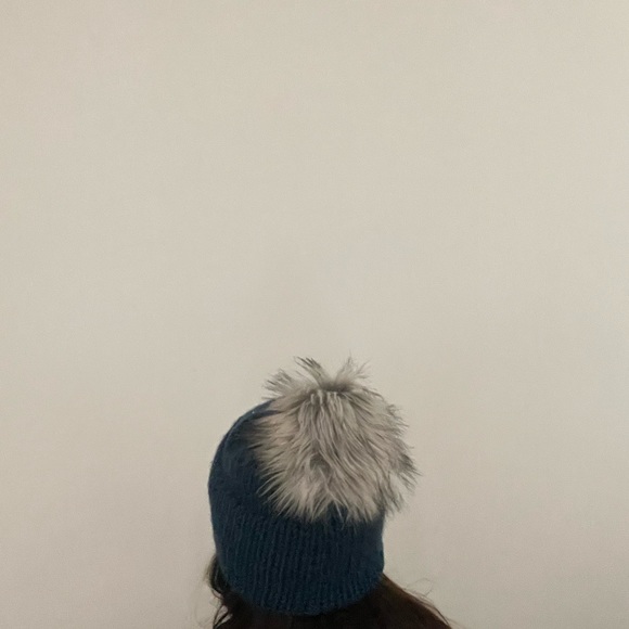 Handmade Wool beanie - Picture 2 of 3